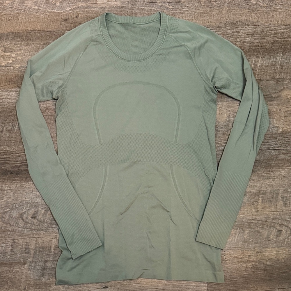 lululemon athletica Sage Swiftly Tech Longsleeve 10